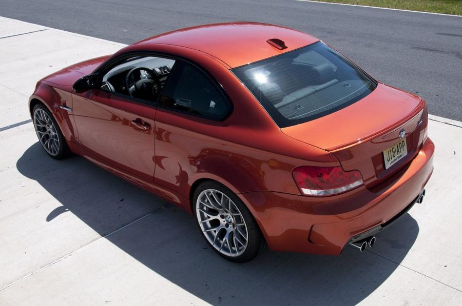  BMW 1-Series M Coupe 2011 года  (фото 23 из 76)
